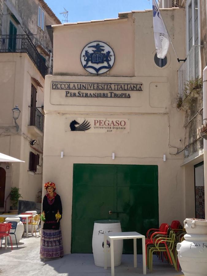 Domus Luxury Tropea Lägenhet Exteriör bild