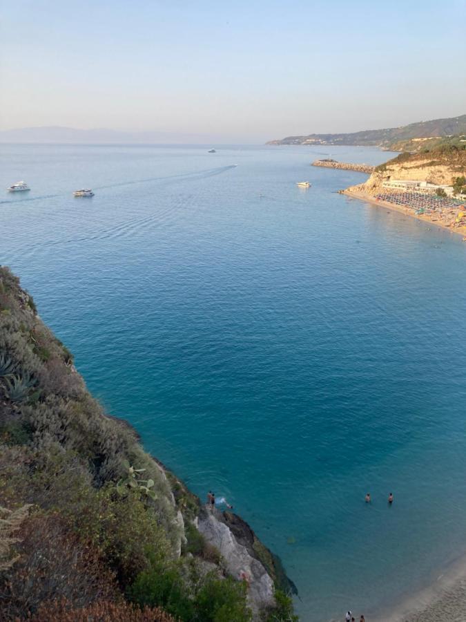 Domus Luxury Tropea Lägenhet Exteriör bild